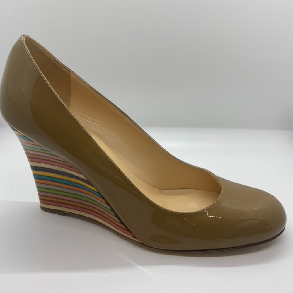 NIB Kate Spade Tan patent muti color wedge 7.5